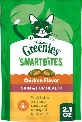 Greenies Greenies Feline Smartbites Skin &amp; Fur Crunchy and Soft Natural Cat Treats, Chicken Flavor
