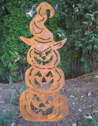 Three Stacked Pumpkins / Outdoor Halloween Decoration