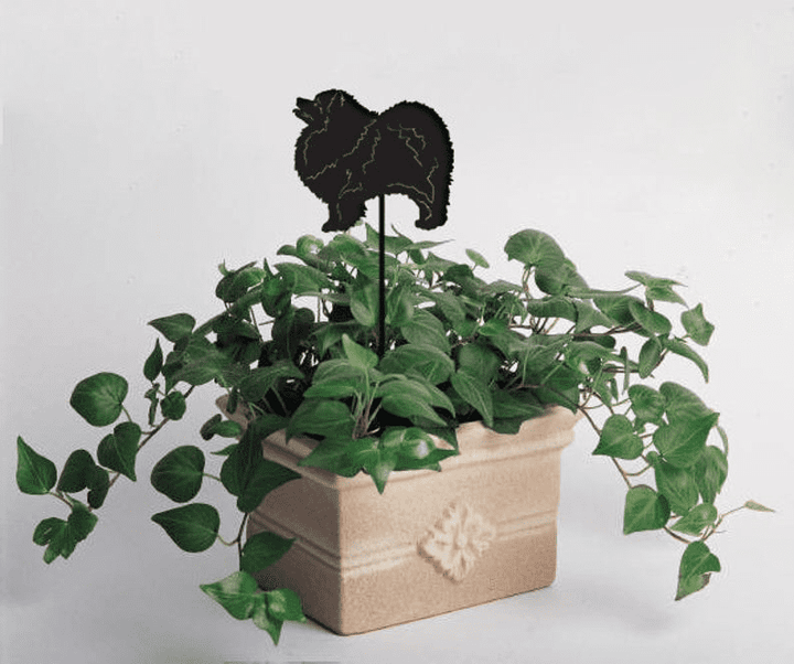 Keeshond Plant Stake